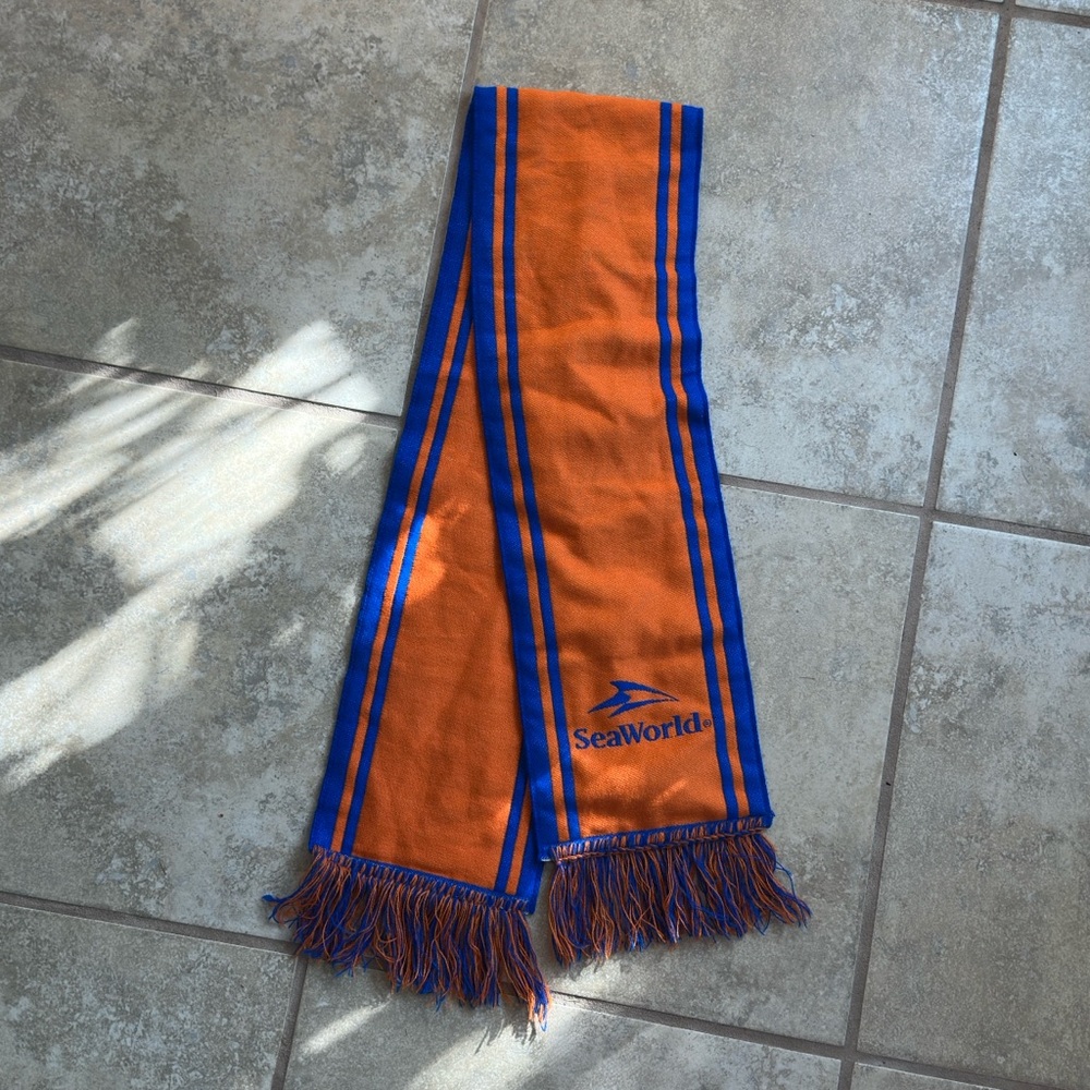 SeaWorld Scarf